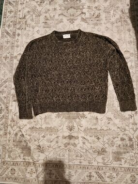 Cable-Knit Crewneck Sweater in Dark Brown